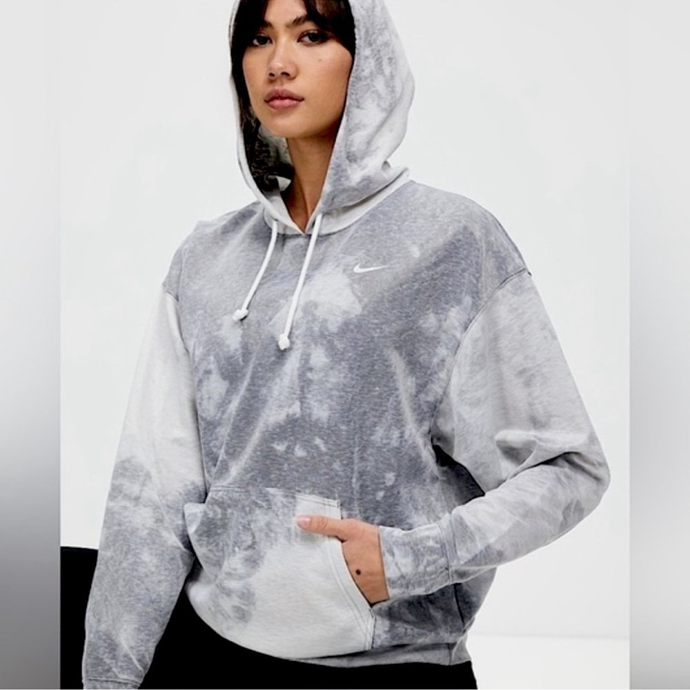 Nike Icon Clash Lightweight Hoodie Sweater in Cloud Gray Tie Dye Plus Size 1X